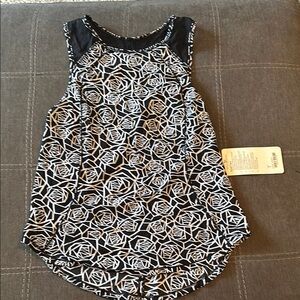 Lululemon Black and White womens Tank Top